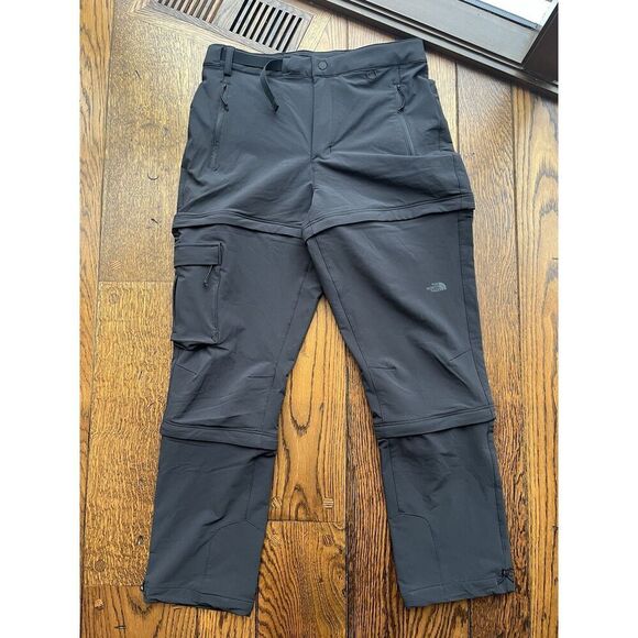 The North Face Women’s Size 10 Bridgeway Zip-Off Pants TNF Black NWT - Picture 1 of 6